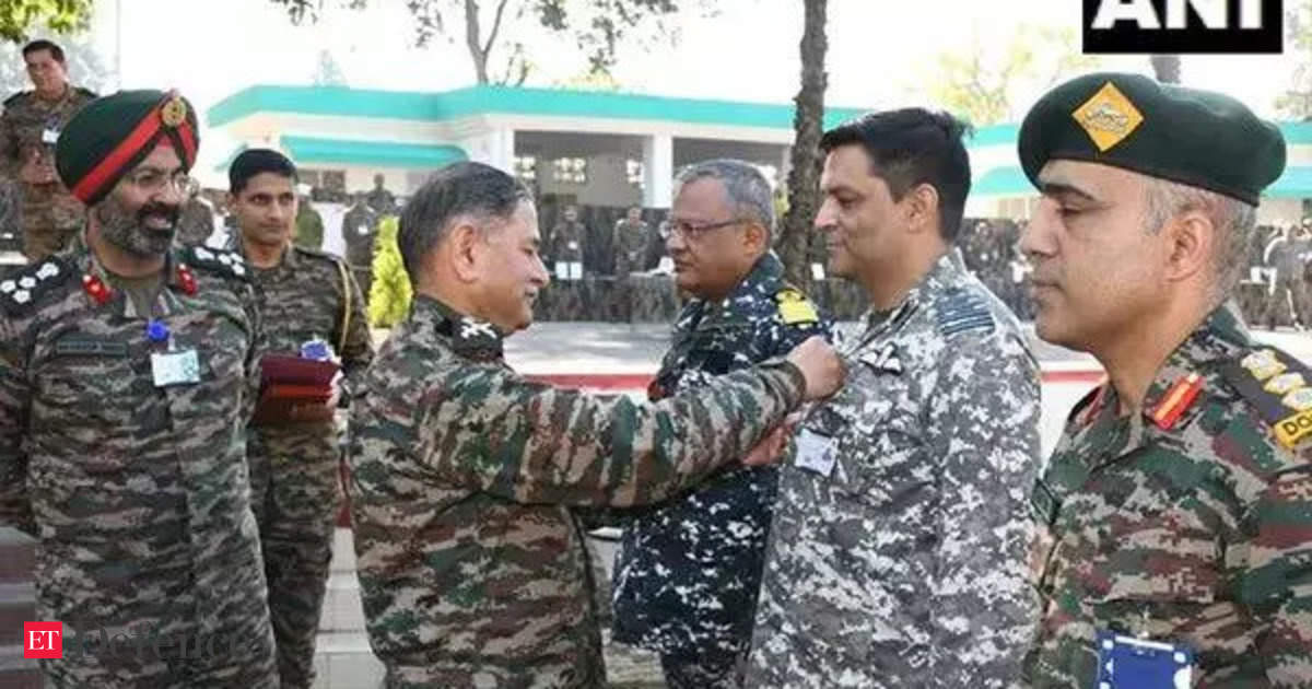 Northern Army leader admires forces for attaining functional goals