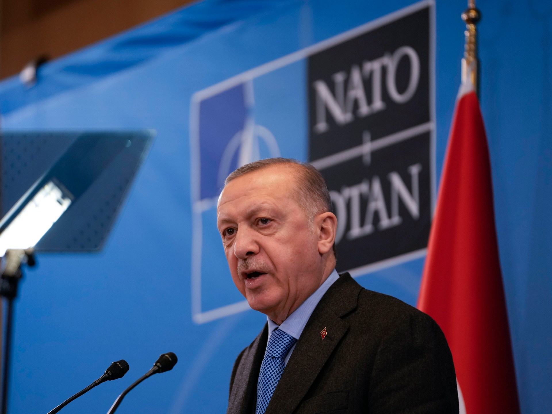 Turkish parliament’s foreign affairs commission authorizes Sweden’s NATO quote