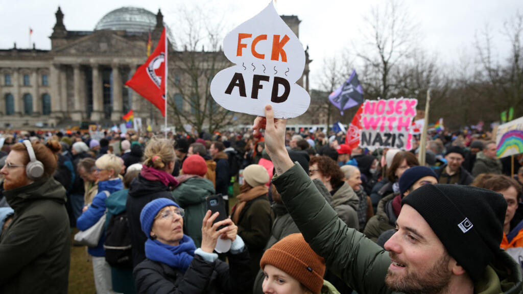 10s of thousands collect in Berlin to oppose reactionary AfD celebration