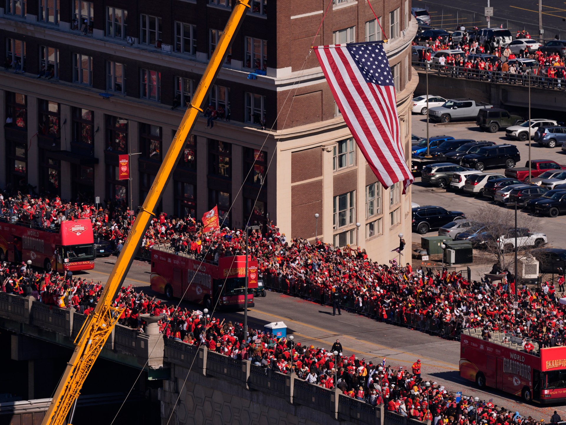 One dead, others hurt in shooting throughout Kansas City Super Bowl parade