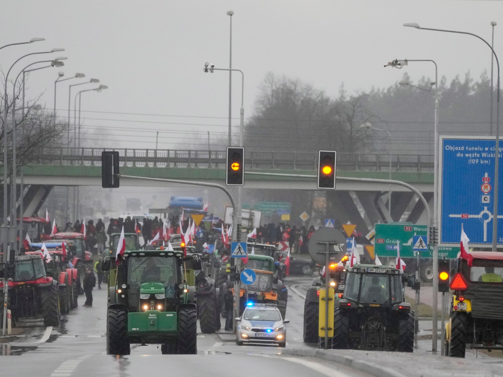 Zelenskyy welcomes Poland’s leaders to surround to solve farmers’ demonstrations