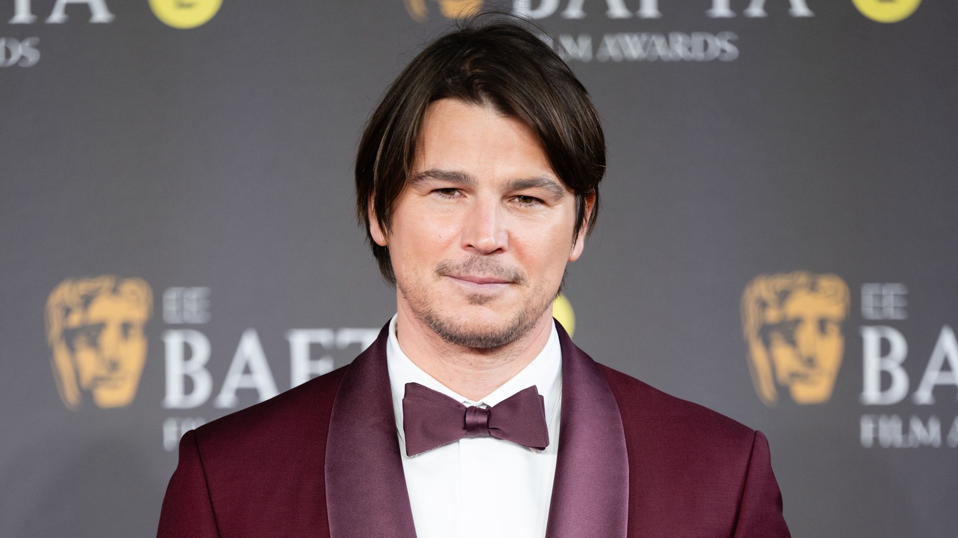 Josh Hartnett, 45, surprises fans as he exposes he independently invited a 4th kid