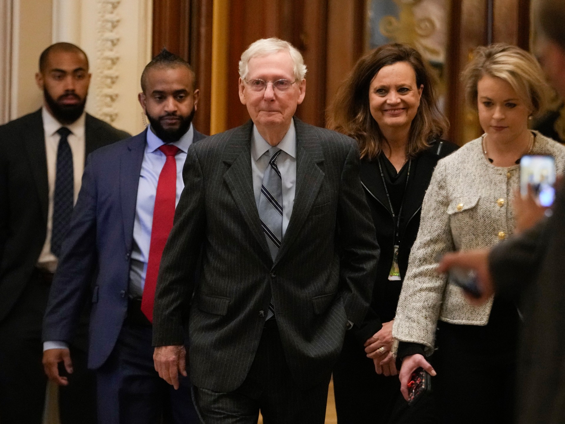 Mitch McConnell to step down as head of Republicans in United States Senate