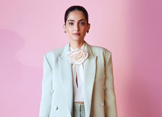 Art museum Tate Modern London inducts Sonam Kapoor: “This function enables me to actively back and promote for our impressive art work and artists”