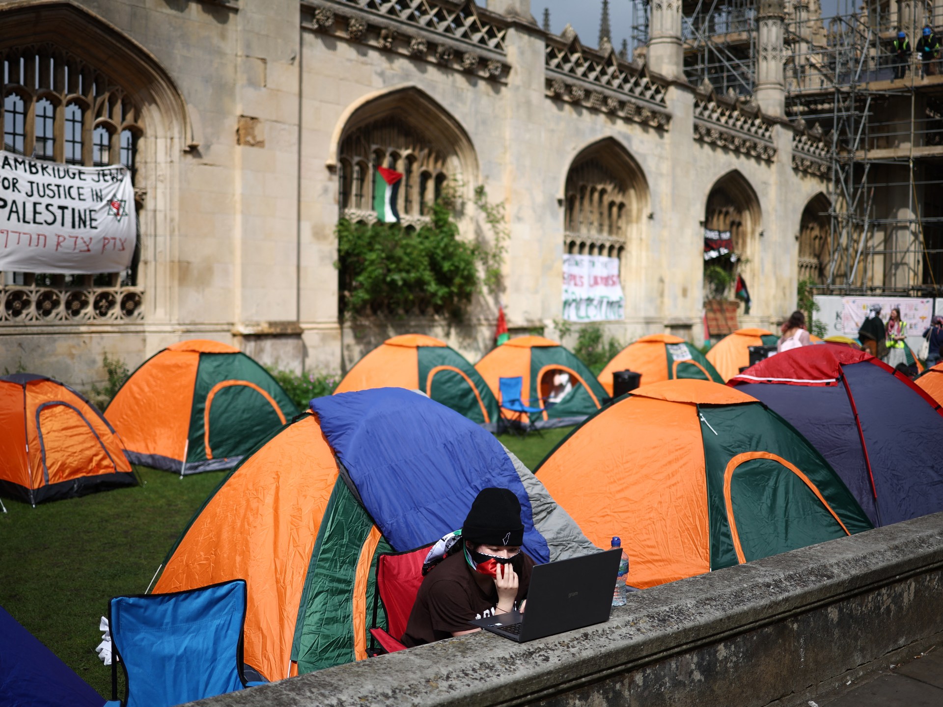 UK PM scared as trainees at elite universities sign up with pro-Palestine motion