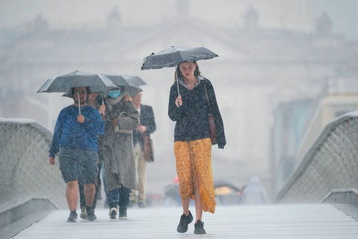 Met Éireann problems drizzle alerting for 3 counties with threat of flooding projection