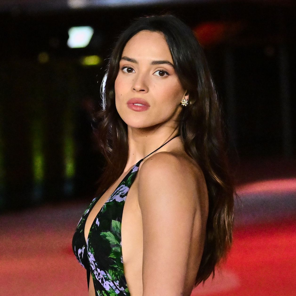 Adria Arjona: Hija de Ricardo Arjona, el nuevo amor de Jason Momoa tras su divorcio de Lisa Bonet