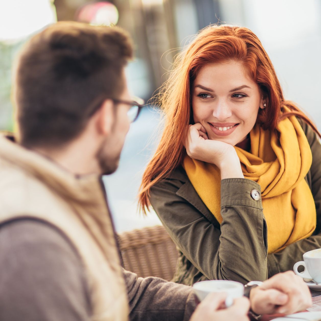 Hipergamia: ¿ Amor o interés? Descubre la tendencia que divide a los solteros en España