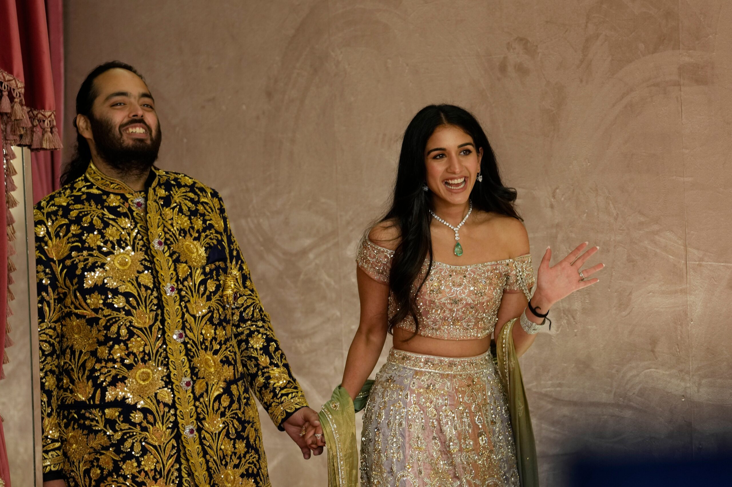 Ambani wedding event in images with Kim Kardashian, Bollywood stars and Boris Johnson – BBC.com