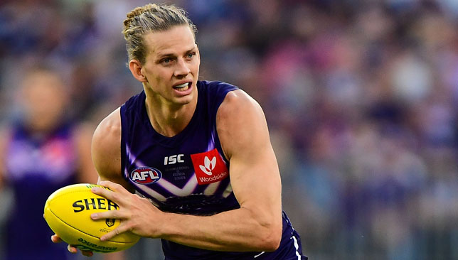 Fremantle captain Alex Pearce’s cast gamble backfires in return from damaged arm