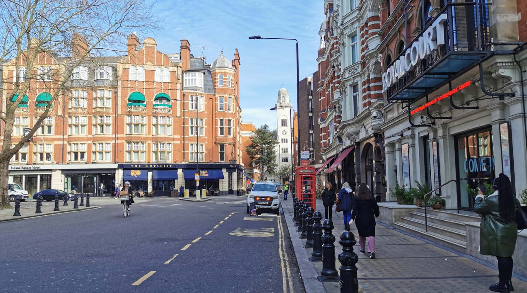 Sloane Square stabbing: Boy, 15, hurried to medical facility after attack near London Tube station