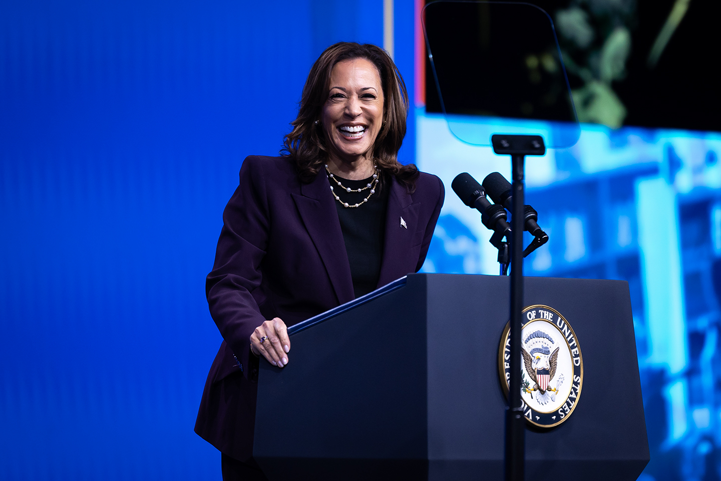 Kamala Harris launches medical report, drawing contrast with Donald Trump