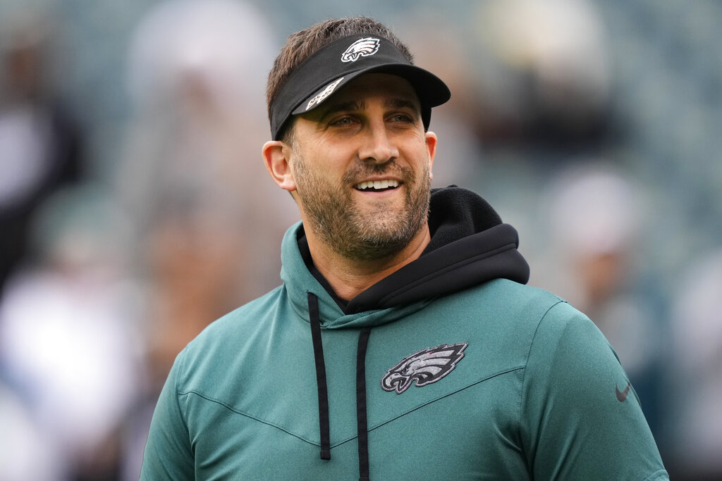 Eagles coach Sirianni confesses he requires more ‘knowledge’ after trash-talking own fans