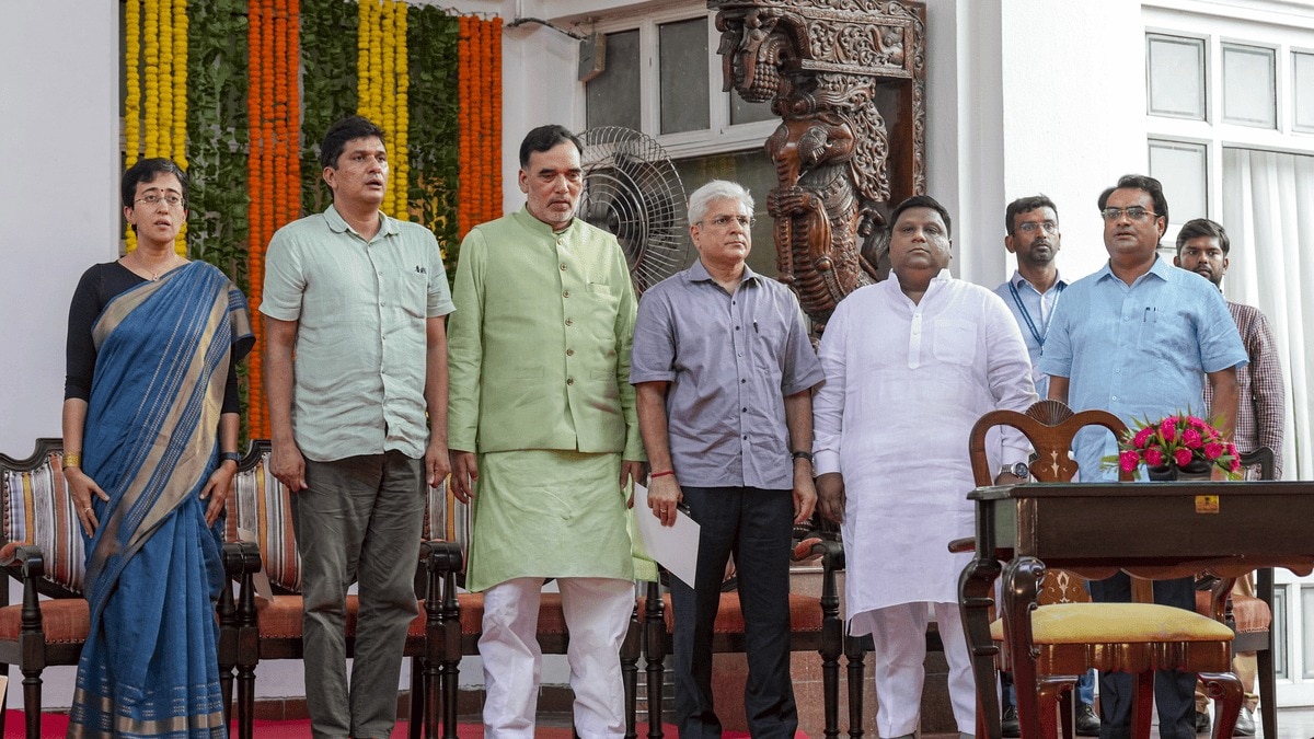 New CM, 4 old ministers in the cabinet… Know