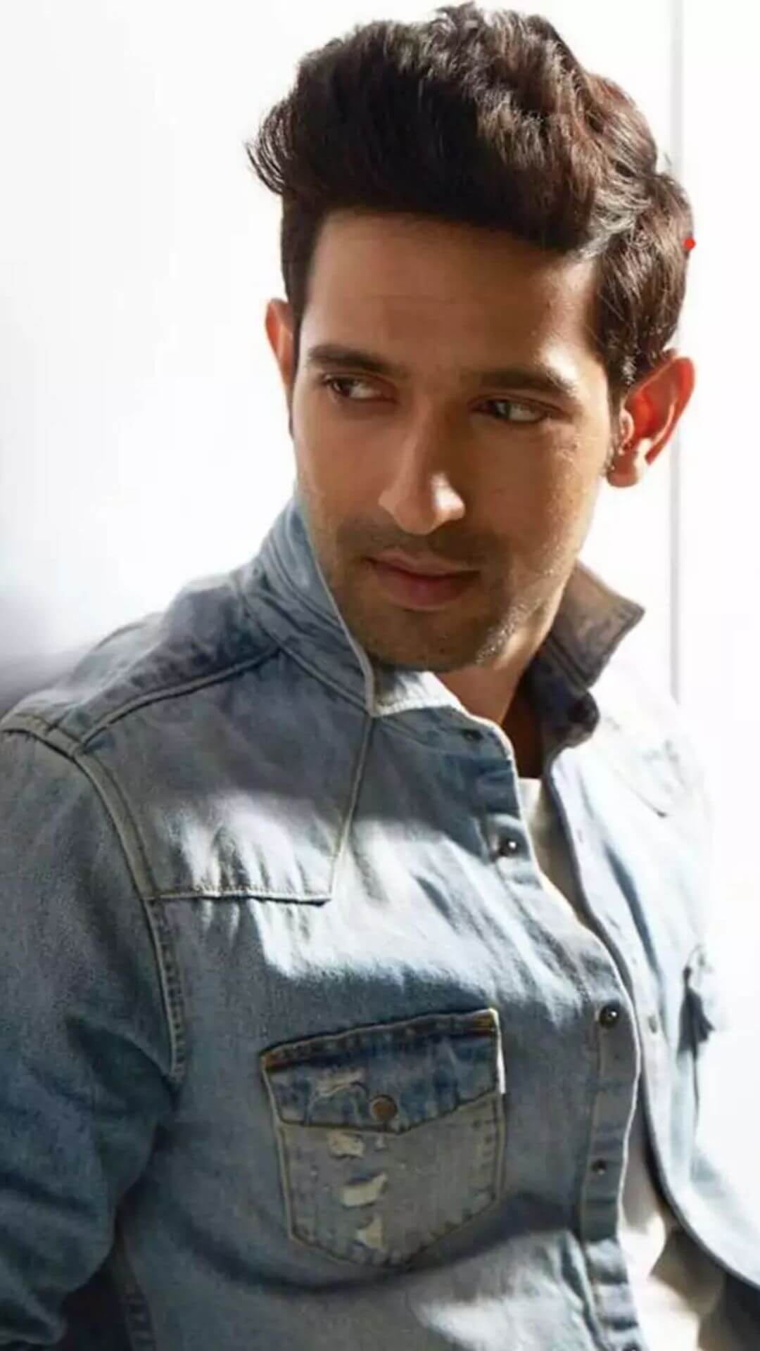 ‘Bablu Pandit’ Vikrant Massey Unlikely To Feature In Mirzapur Film After Announcing Retirement