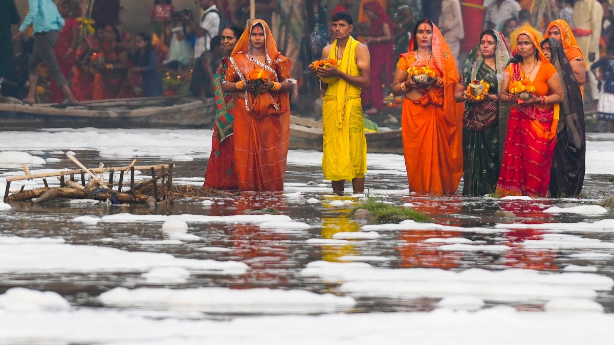 Leave aside bathing, Yamuna water is not even worth touching in Delhi… Aaj Tak’s reality check amid Chhath.