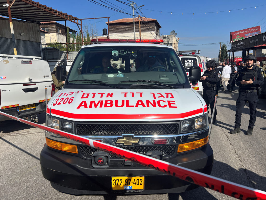 Three Israelis killed in shooting attack in occupied West Bank