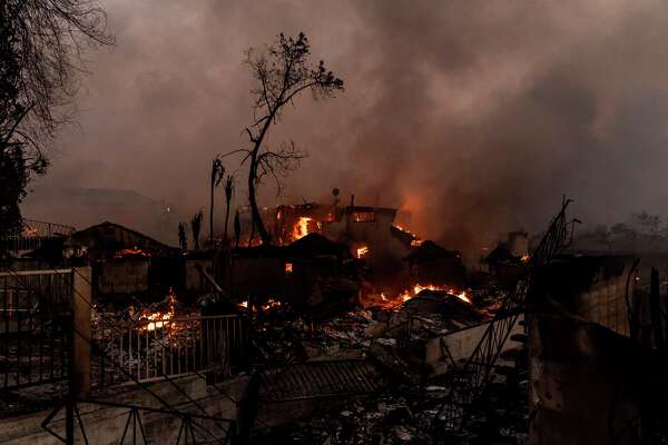 LA fires live updates: Palisades, Eaton and Hurst fires still uncontained; multiple people dead and thousands of homes destroyed