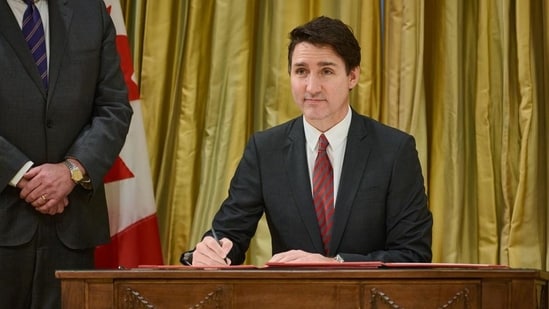 Trudeau Quits: Canada faces political uncertainty and leadership change