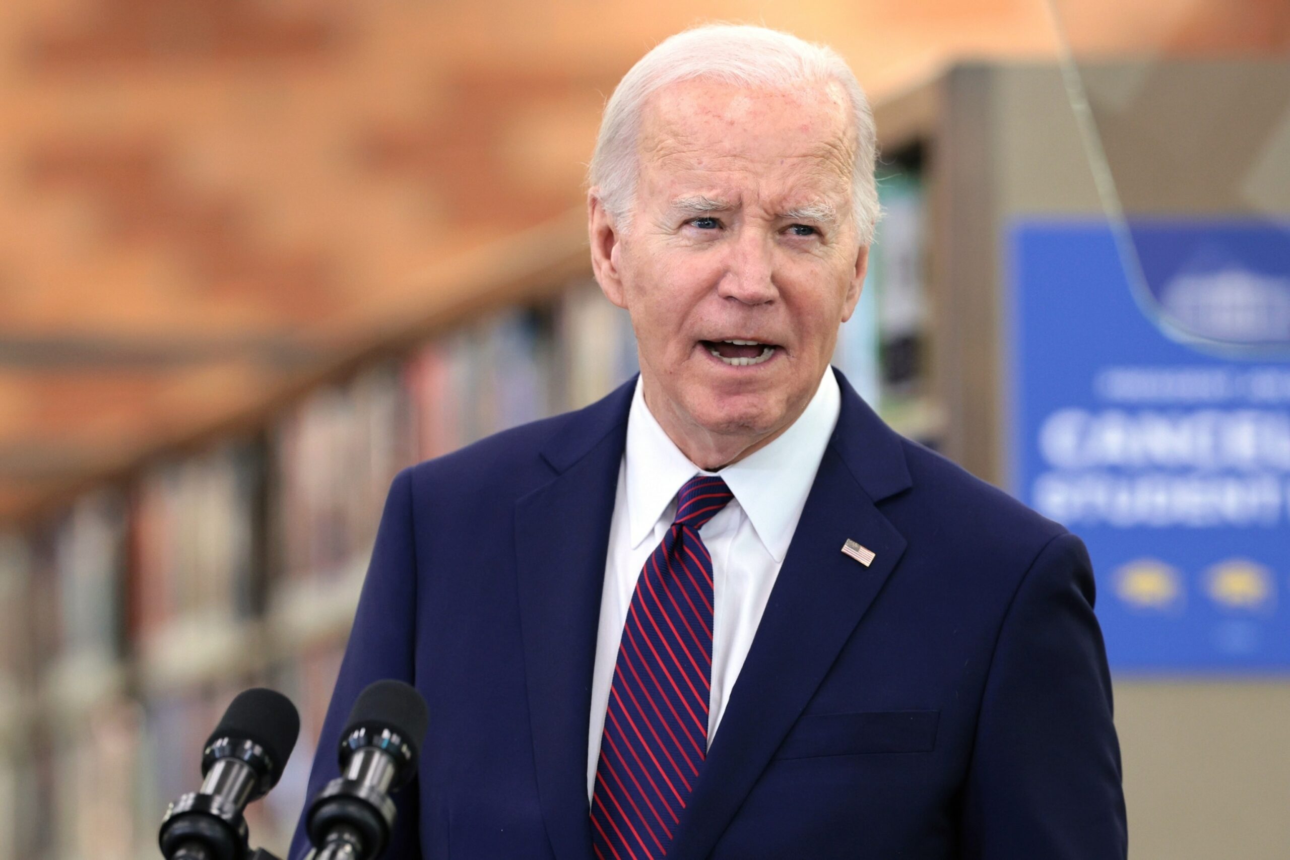 Biden calls on Congress to ‘step up’ funding for California as LA braces for ‘explosive fire growth’ – live