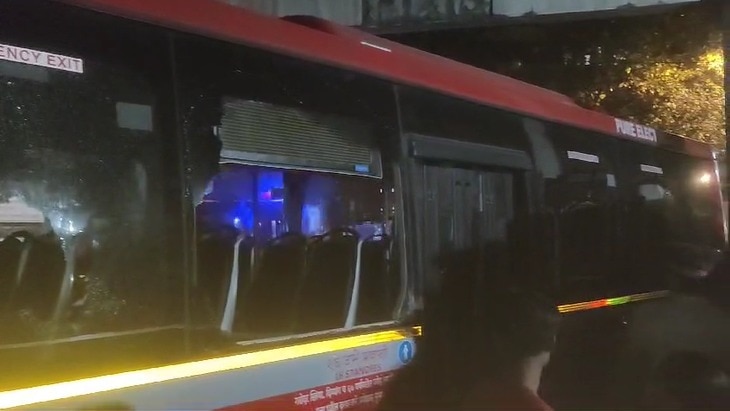 BEST bus wreaks havoc in Kurla, Mumbai, many people crushed, many vehicles hit