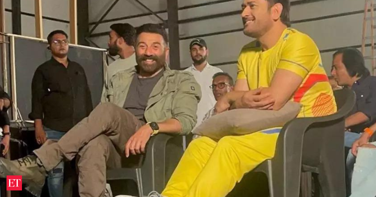 ICC Champions Trophy 2025: MS Dhoni and Sunny Deol watch India vs Pakistan live, fans say ‘Thala’ & ‘Tara Singh’ energy in one frame