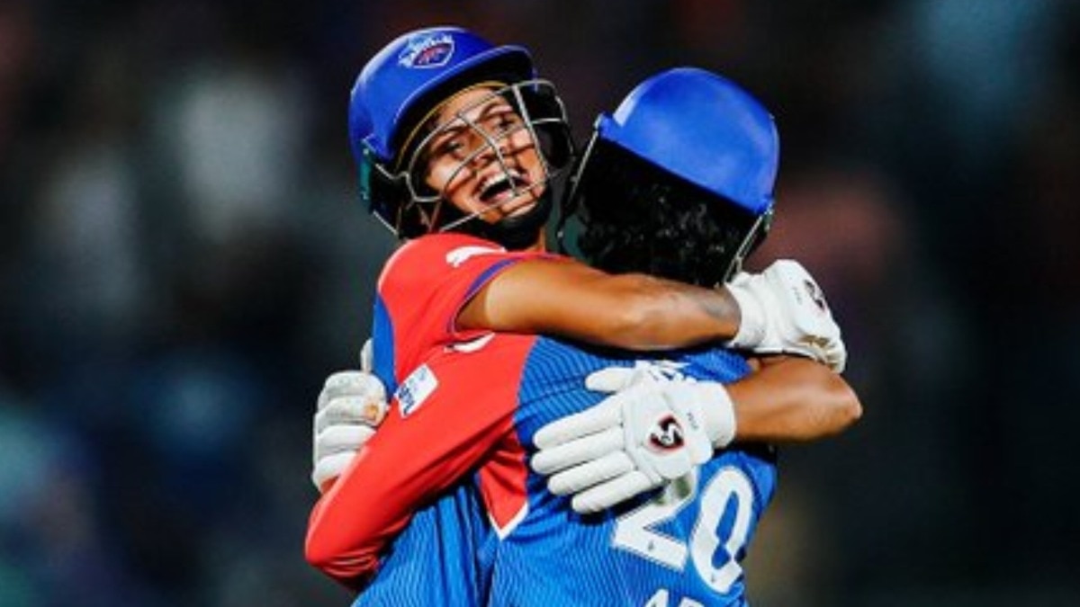 WPL: Delhi Capitals begin with victory, defeated Mumbai Indians on last ball
