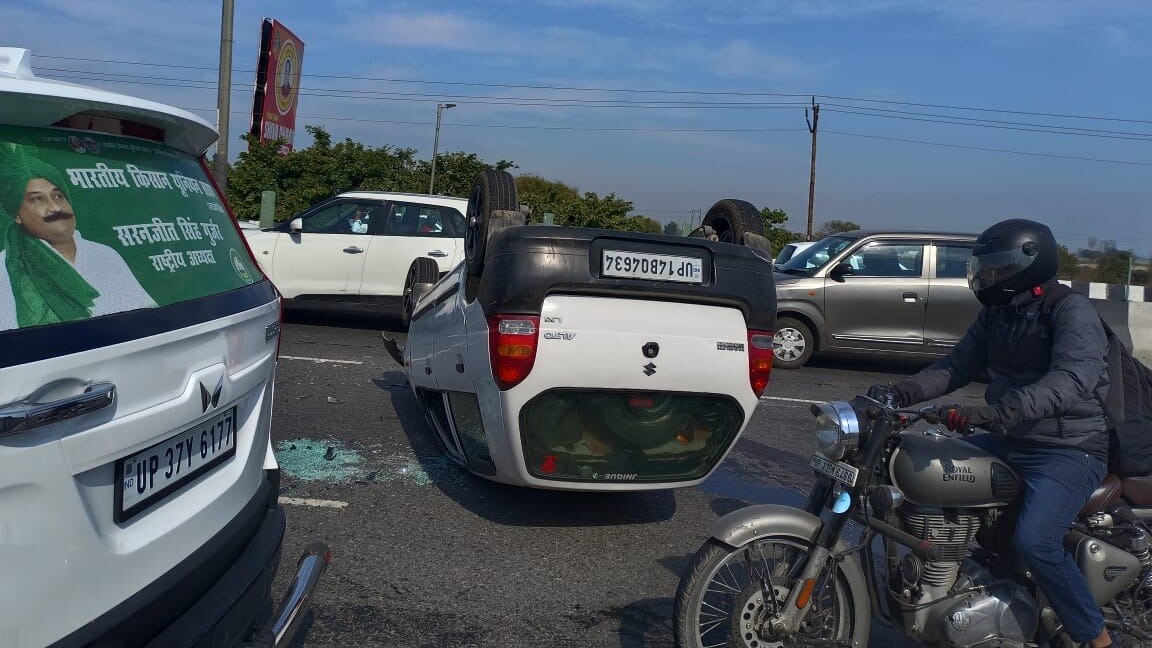 VIDEO: Car coming from the Rong side causes havoc, the bike rider hit