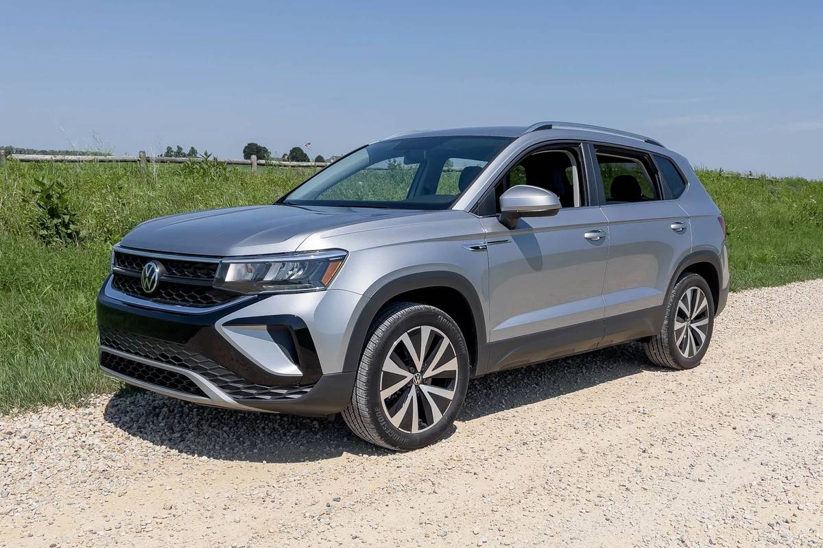 Volkswagen rounds out electric SUV lineup with faster ID.4, cheaper ID.5