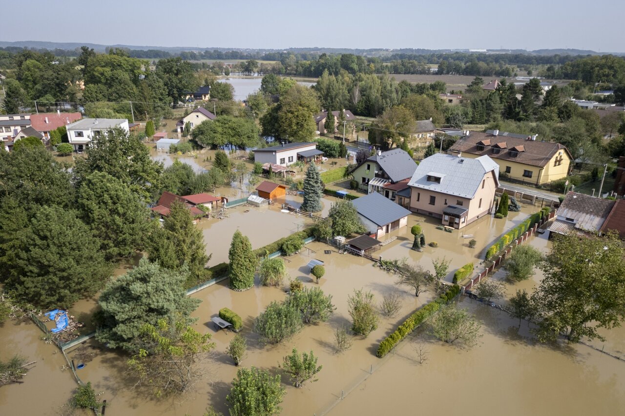 Deadly flood crisis worsens as intense rainfall threatens more communities along Australia’s east coast