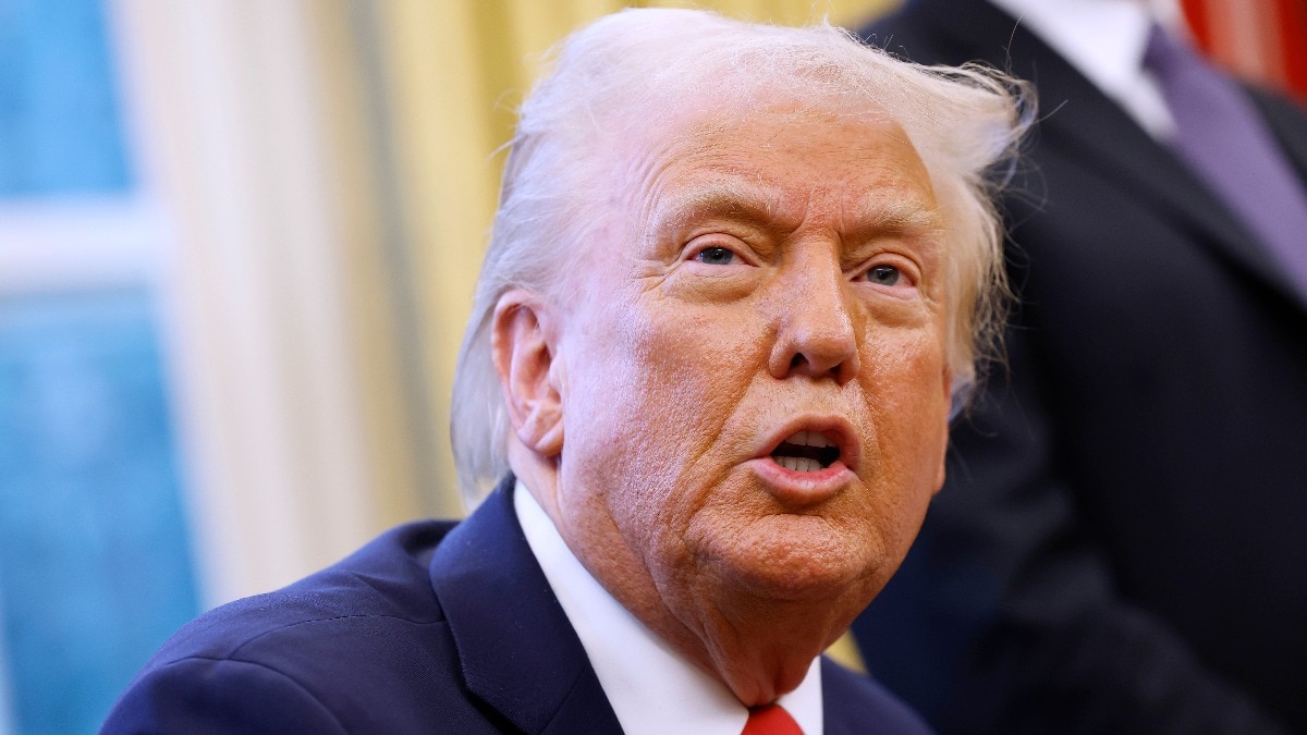 Donald Trump signs on orders promoting domestic nuclear power