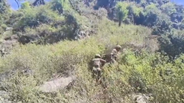 JK: Army operation continues for the second consecutive day in Kishtwar, soldiers looking for terrorists hiding in the forests