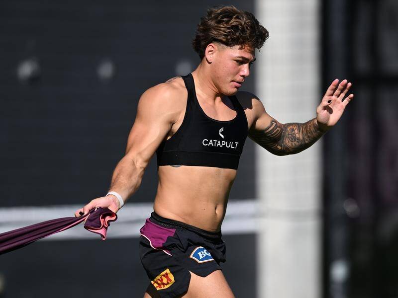 NRL star Reece Walsh hits out at radio presenter Adam Hawse for comments made about Ezra Mam
