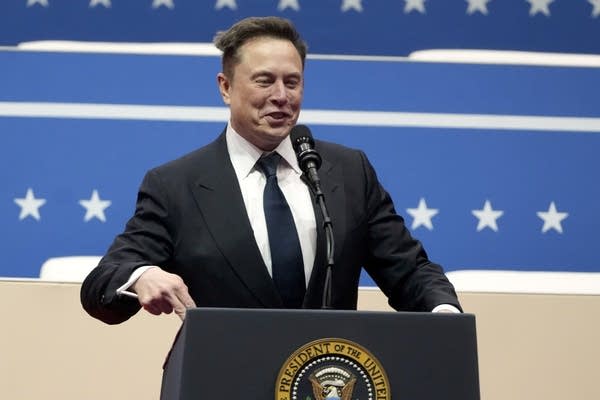 Musk-Trump feud puts Washington power couple Millers in the spotlight