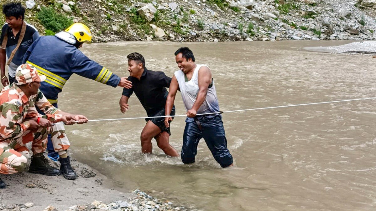Rain havoc in Sikkim: Landslide closed road, more than 500 tourists stranded