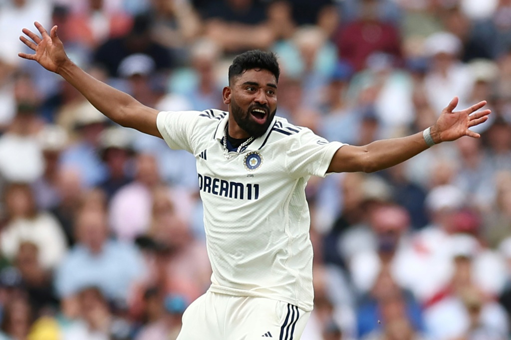 Siraj strikes after Jaiswal helps India set England daunting target
