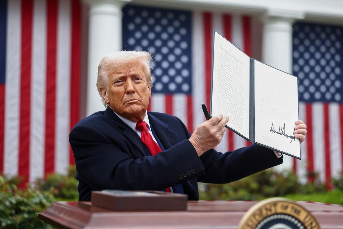 Trump tariffs: global parcel shipments to US lose exemption