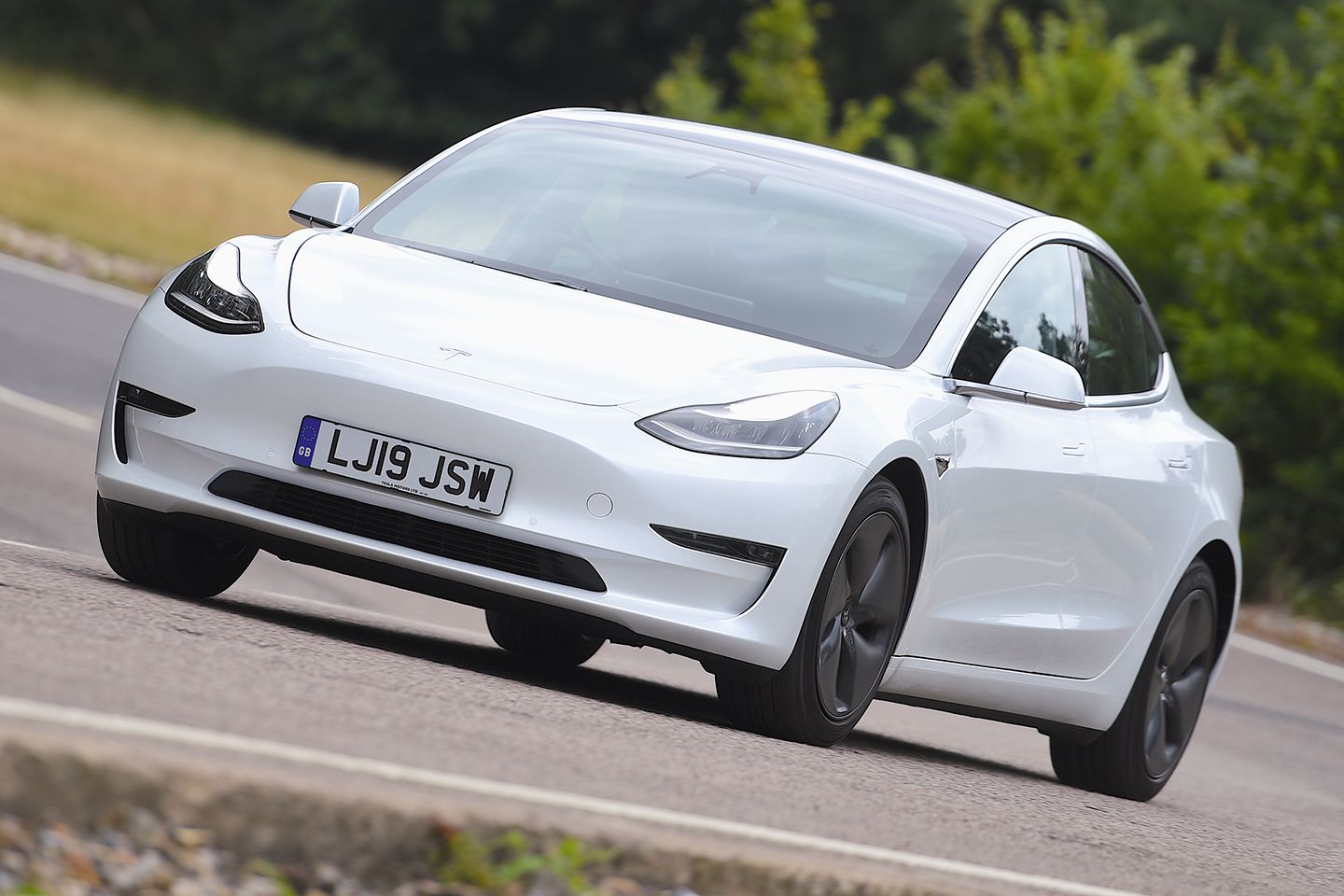 2026 Tesla Model Y Performance revealed: Hot EV quicker, meaner-looking than before