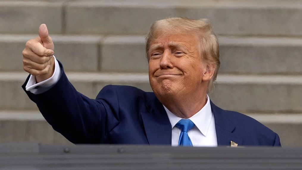 Trump approves tariff relief for US auto production, issues new truck duties