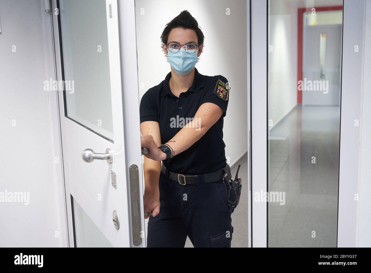 NSW prison officers walk off job after inmate avoids jail for brutal attack