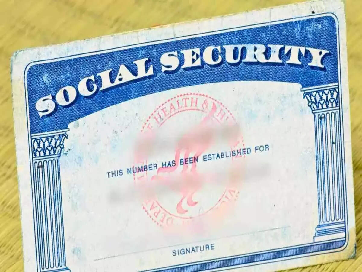 Social Security payments — final November wave arrives Wednesday for 70 million beneficiaries with direct deposit only ahead of 2026 COLA boost next month