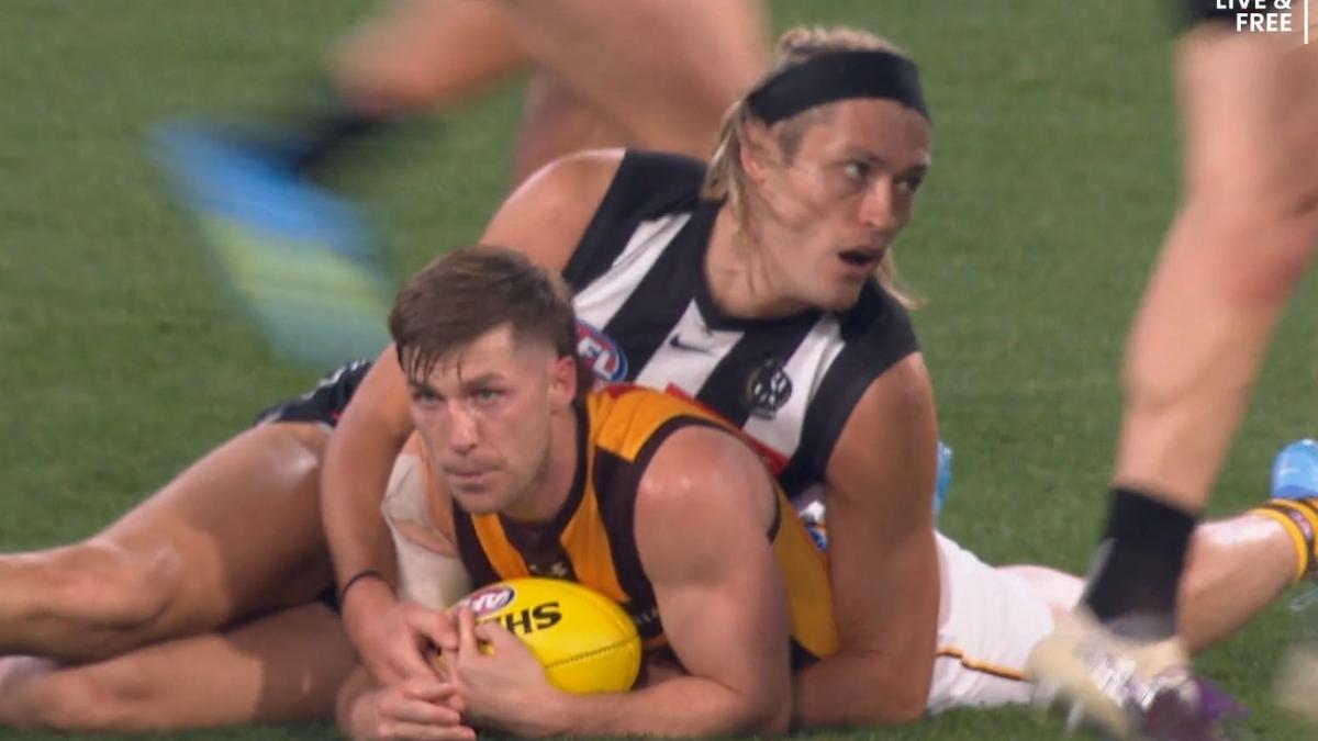 Famous Collingwood win goes begging after Hawks’ last-second escape to secure draw