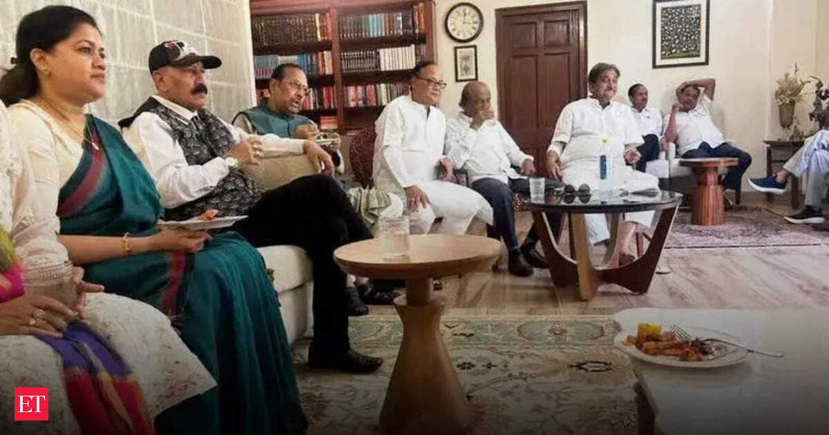 TMC rebels split over political future