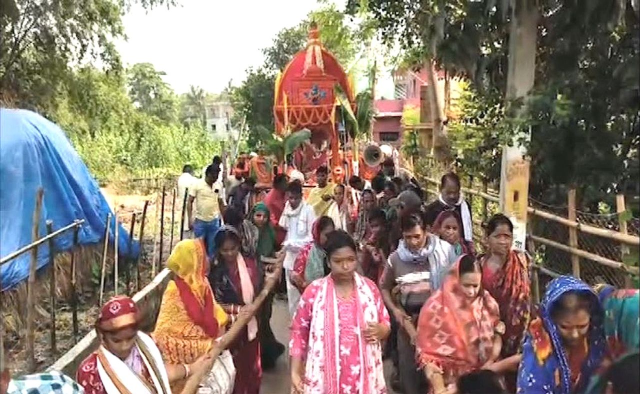 26-year-old tradition: Unique Rath Yatra of Maa Tarini Mangala on Raja Sankranti draws devotees in large numbers