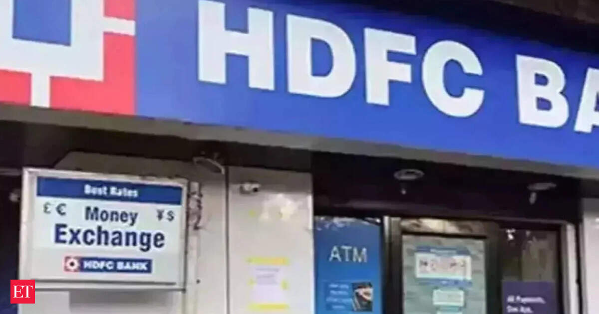HDFC Bank workforce shrinks by 3,343 in FY26