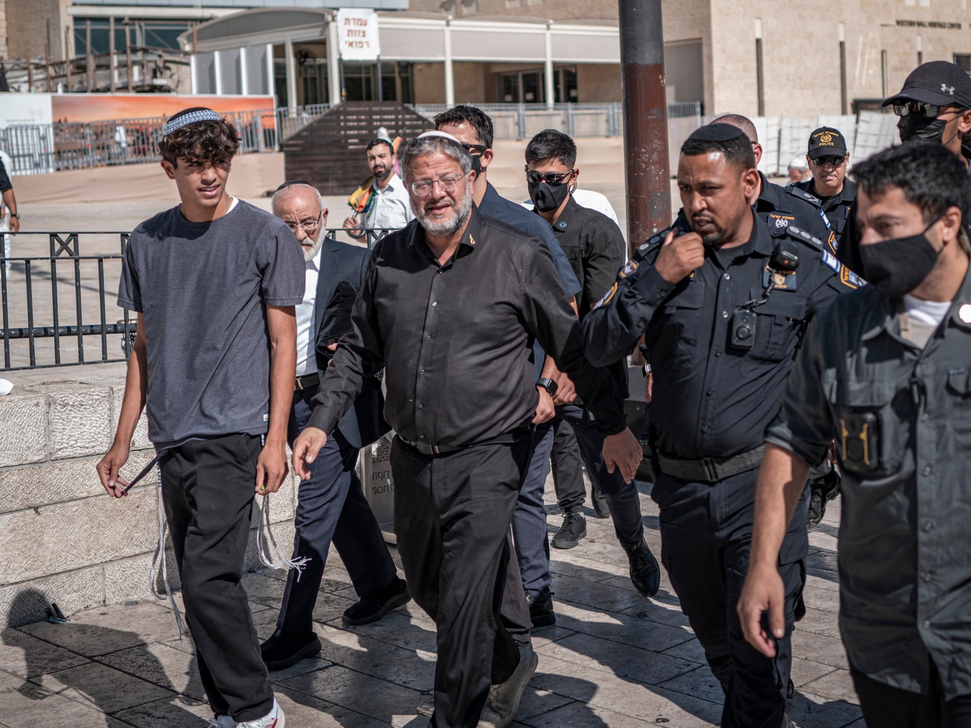 More than 2,300 Israelis storm Al-Aqsa Mosque in Jerusalem