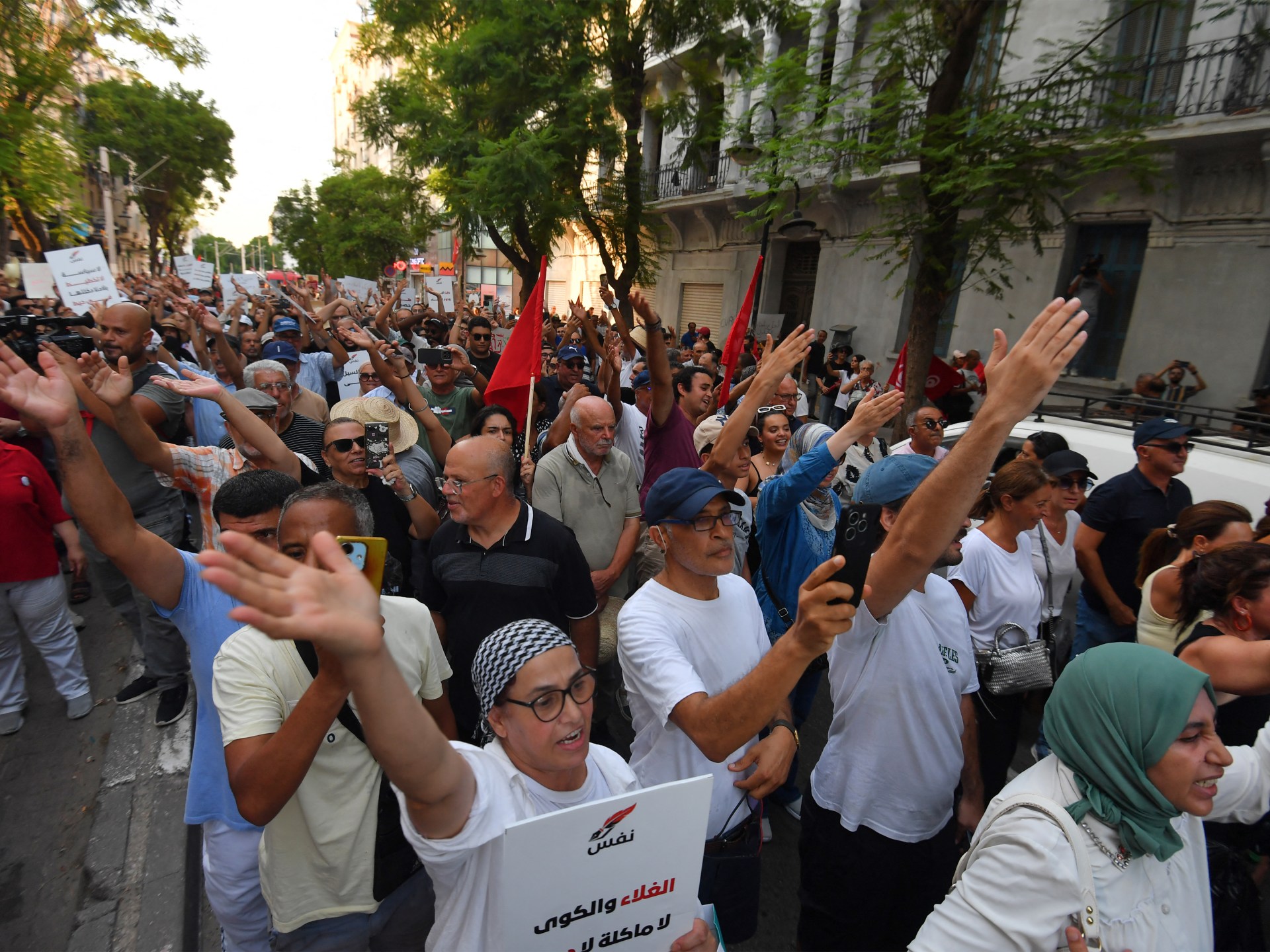 Antigovernment protesters take to Tunisia’s streets for second month
