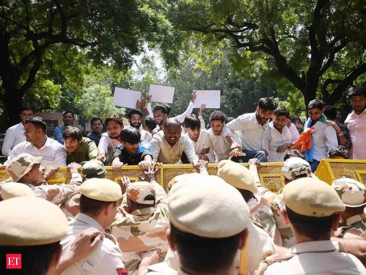 110 detained during Jantar Mantar protest: Sources